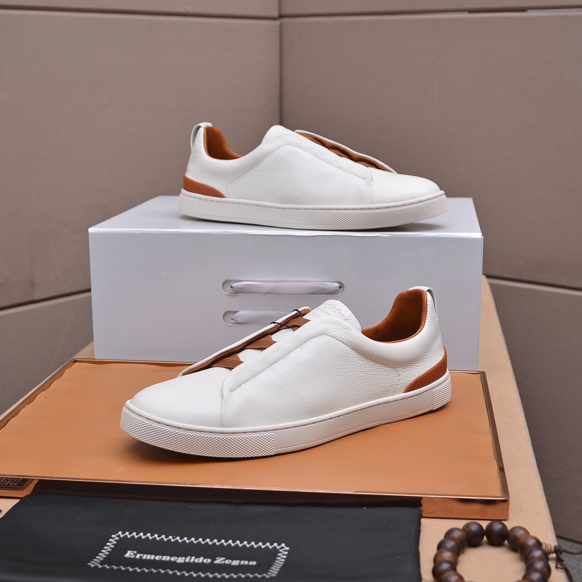 precio de fábrica Calidad de gama alta con el embalaje del contador Marca: Jeni * "Zegna *" zapatos 