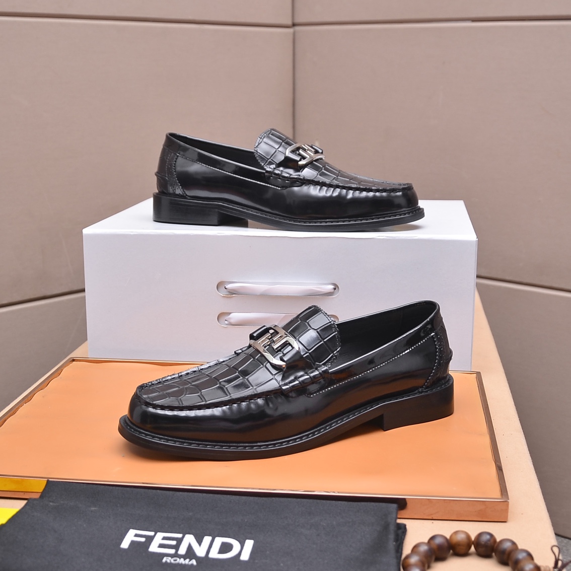 Fendi Men's Black Leather Croc Embossed Loafers with Metal Logo Buckle 4 i1663354100 1409 2
