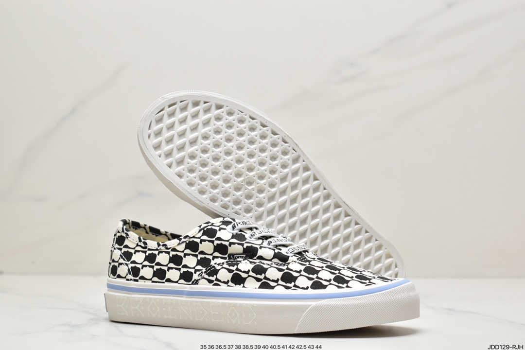 Vans Classic Slip-On Classic Low Top All-Match Casual Sneakers