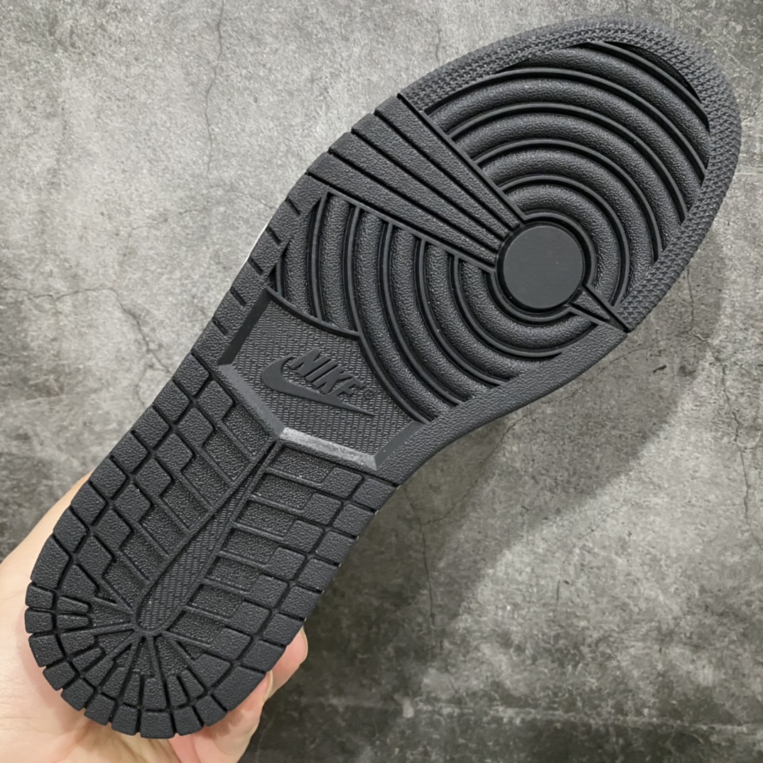 图片[9]-莞产dg版本Air Jordan AJ1 Low OG 黑粉爆裂纹低帮 CZ0790-061 原楦原纸板开发 极致一眼正品既视感 原厂皮料 原厂拉帮工艺 全部采用原厂电脑车 针距 边距完全同步原鞋 原厂特供皮料承诺百分百一致原鞋 鞋面清洁度最高QC检验标准 控制溢胶 飞翼3D高频深度立体 全市场仅此一家 鞋盒、防尘纸 均采购来自原厂 尺码：40 40.5 41 42 42.5 43 44 44.5 45 46 47.5-选品中心