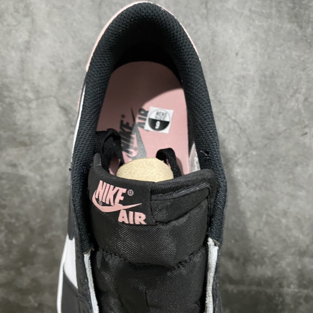 图片[8]-莞产dg版本Air Jordan AJ1 Low OG 黑粉爆裂纹低帮 CZ0790-061 原楦原纸板开发 极致一眼正品既视感 原厂皮料 原厂拉帮工艺 全部采用原厂电脑车 针距 边距完全同步原鞋 原厂特供皮料承诺百分百一致原鞋 鞋面清洁度最高QC检验标准 控制溢胶 飞翼3D高频深度立体 全市场仅此一家 鞋盒、防尘纸 均采购来自原厂 尺码：40 40.5 41 42 42.5 43 44 44.5 45 46 47.5-选品中心