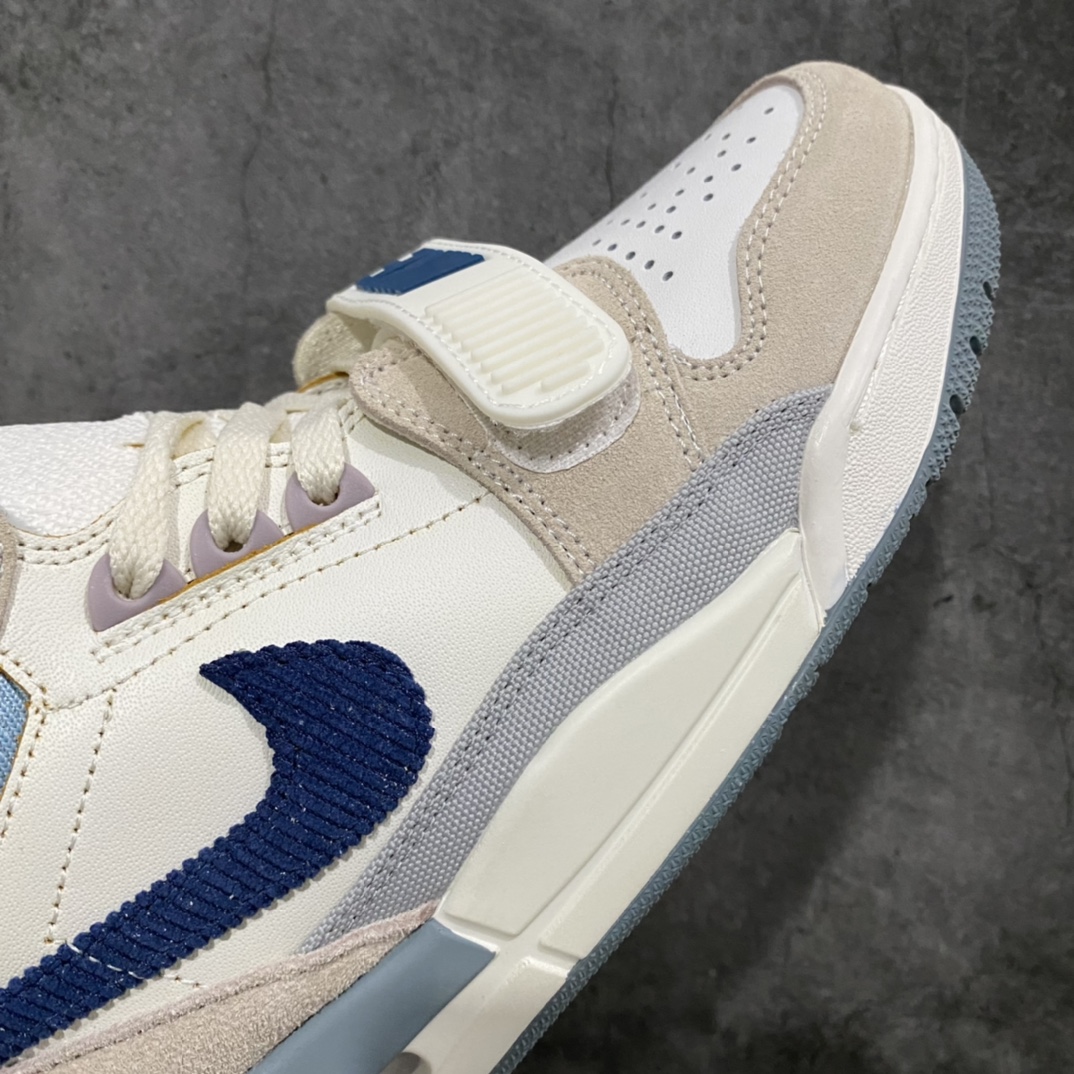 图片[6]-纯原版 Air Jordan Legacy AJ312 米白蓝 DQ5347-141 鞋身采用了皮革材质打造 横跨鞋面的魔术贴十分吸睛 侧面的Swoosh Logo的一部分被鞋面遮挡了一部分 颇具玩味 魔术贴上标有Nike标识 而鞋舌上是Jordan的经典红色飞翼Logo 后跟和鞋底均采用了Air Jordan 3 的设计 后跟上同样也使用了经典的爆裂纹图案 尺码：36 36.5 37.5 38 38.5 39 40 40.5 41 42 42.5 43 44 44.5 45 46-选品中心