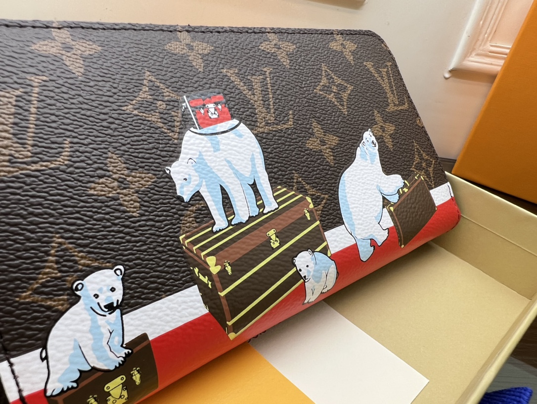 Leather clutch wallet held