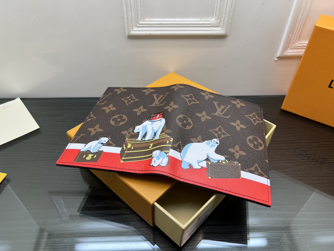 Handmade leather passport holder personalization example