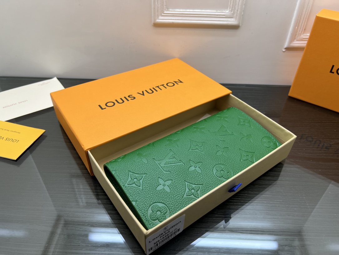 Genuine leather bifold wallet front view