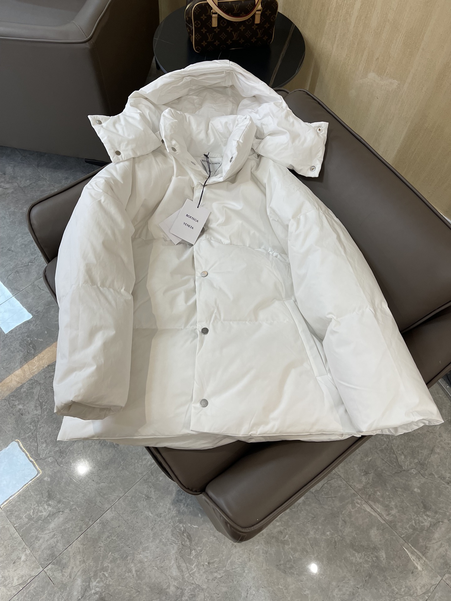 T8224#羽绒服特价️SMBV行走的棉被超高充绒量面包服羽绒服白色