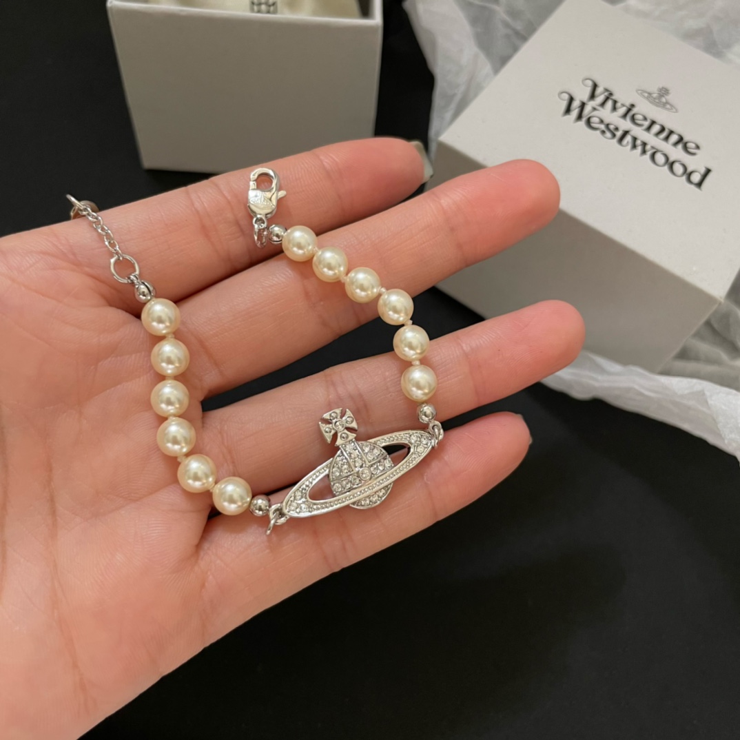Vivienne Westwood 开模西太后 土星