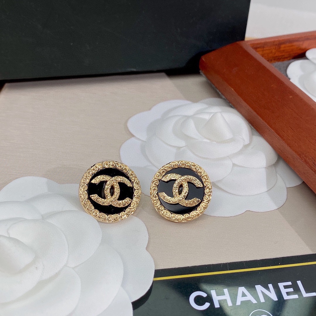 Most Desired
 Chanel Jewelry Earring