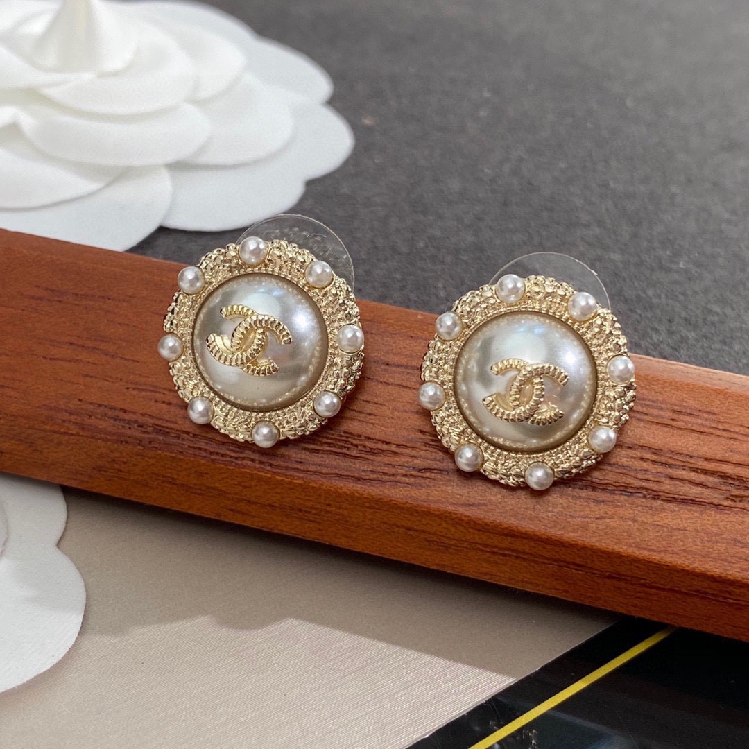 Cheap High Quality Replica
 Chanel Jewelry Earring Yellow