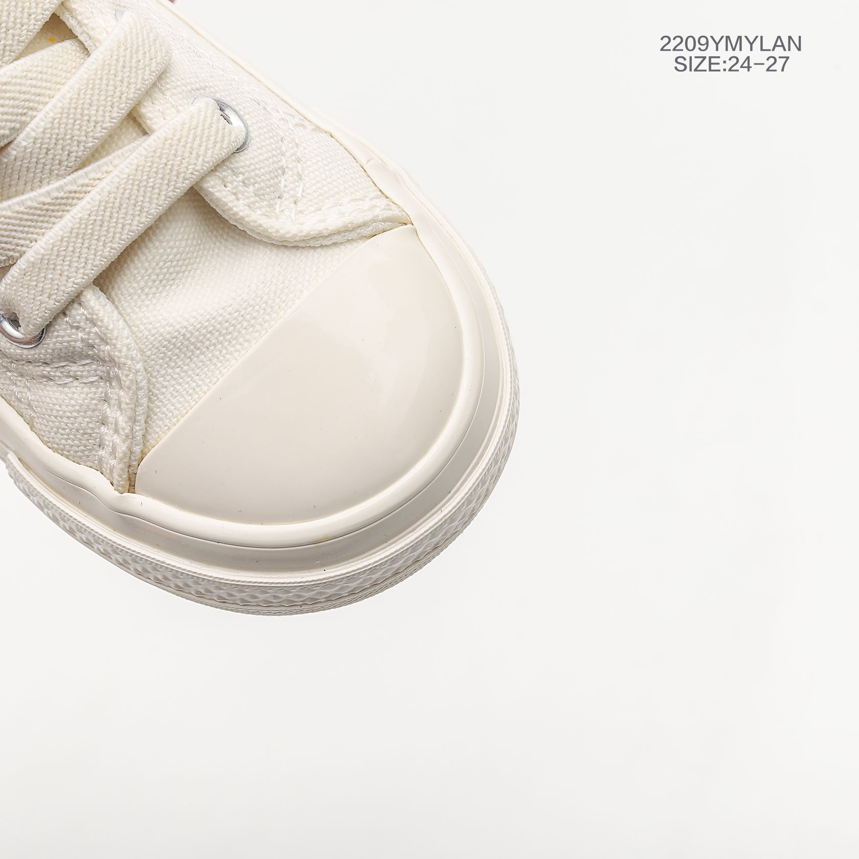 图片[8]-24-27魔术贴款 童鞋 匡威/ PLAY x Converse 匡威川久保玲高帮板鞋 CDG PLAY x Converse 匡威1970S三星标 川久保玲联名款帆布鞋。保留着Converse的固有传统风格，橡胶底耐磨有弹性，鞋底的纹路又有起到防滑的作用，鞋底侧边条纹和清晰的装饰纹路，传承了经典尺码：货号：150207C 尺码：24-27-选品中心