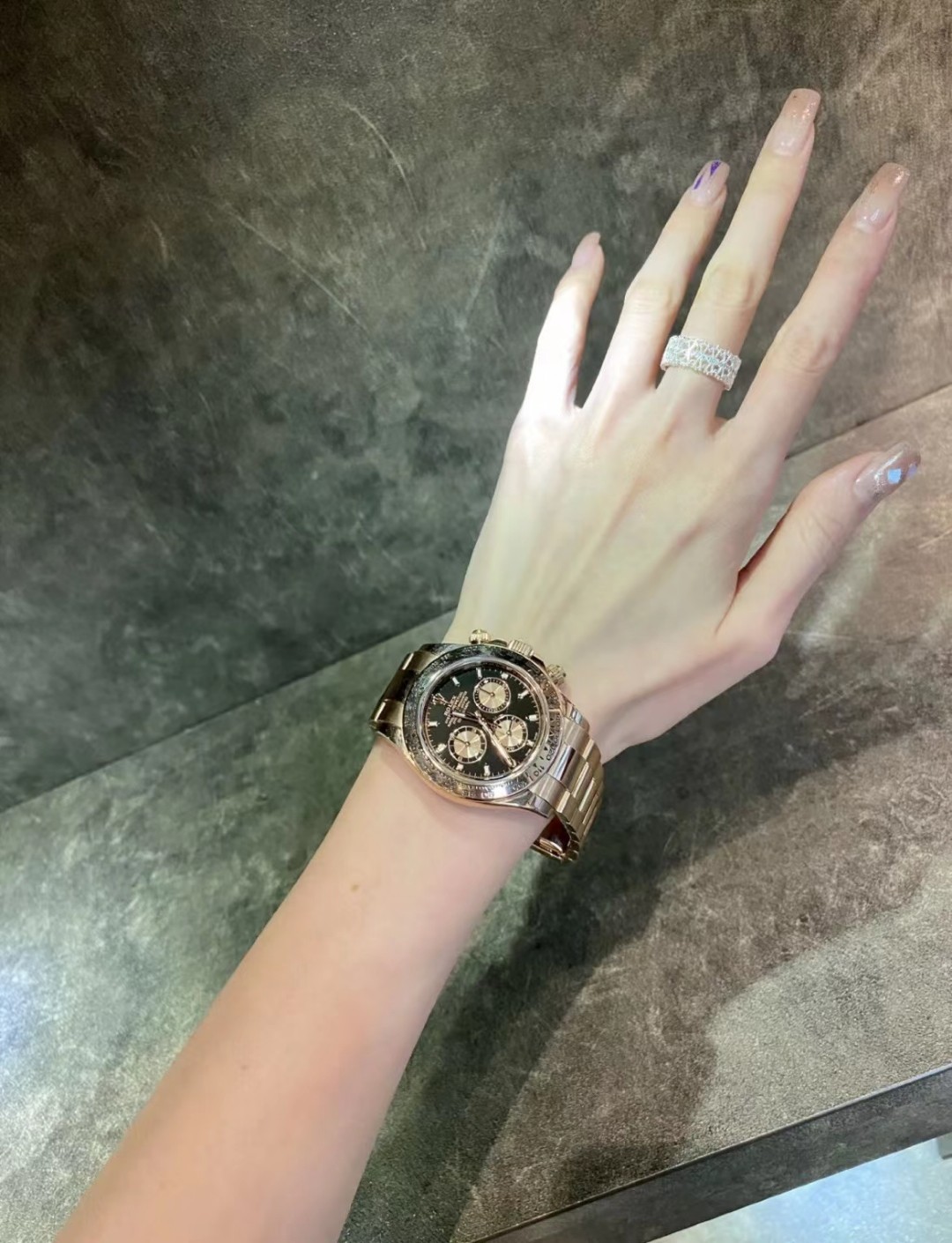 Rolex 事实证明，女生带迪通拿也是非常的 机智