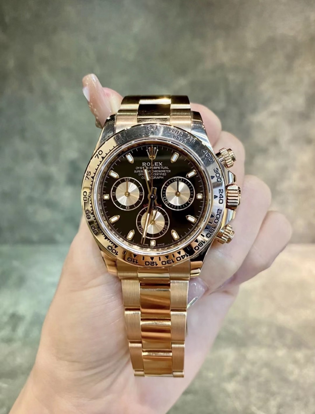 Rolex 事实证明，女生带迪通拿也是非常的 机智