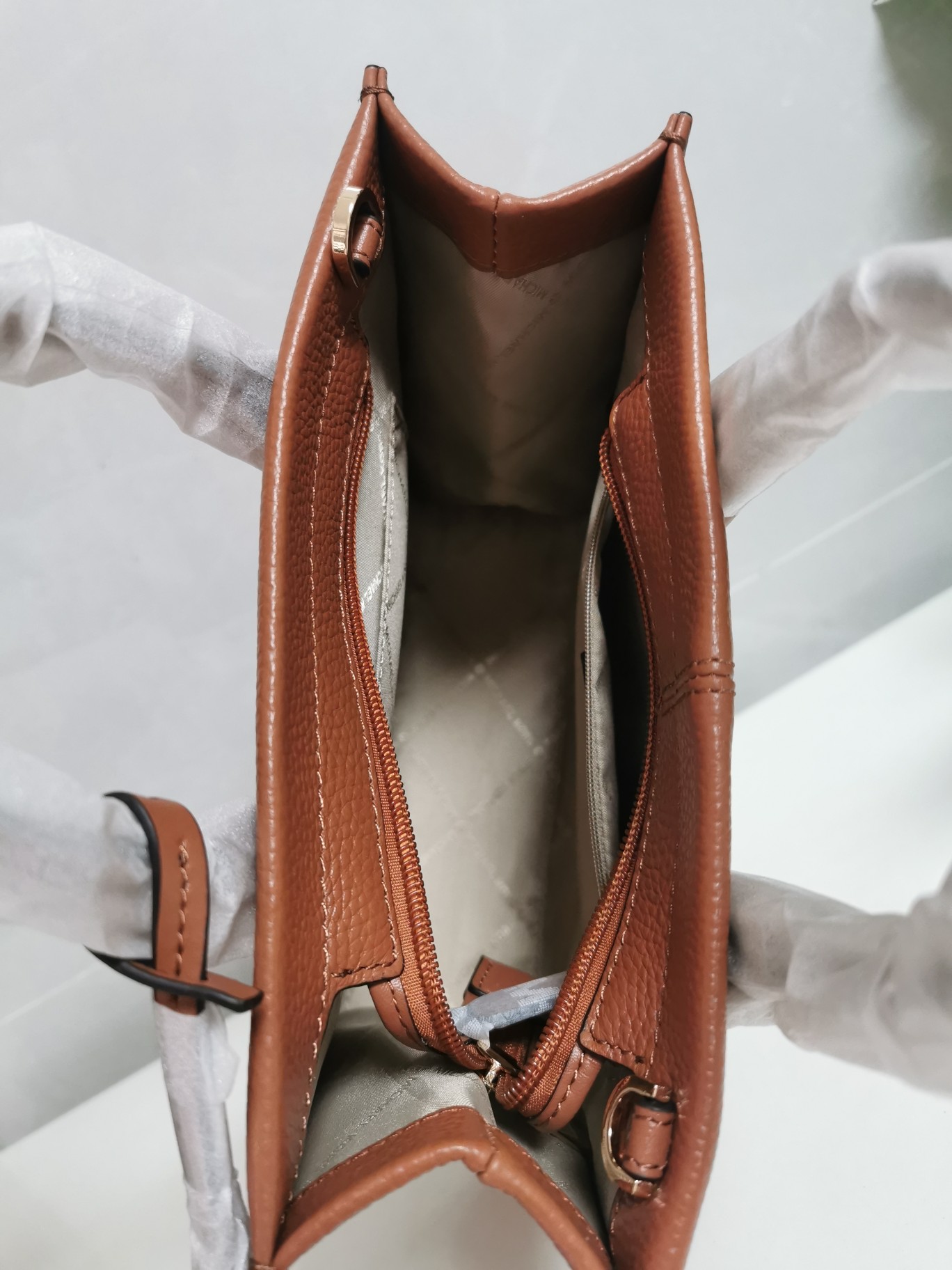 Michael Kors 小号独家新款帆布同款