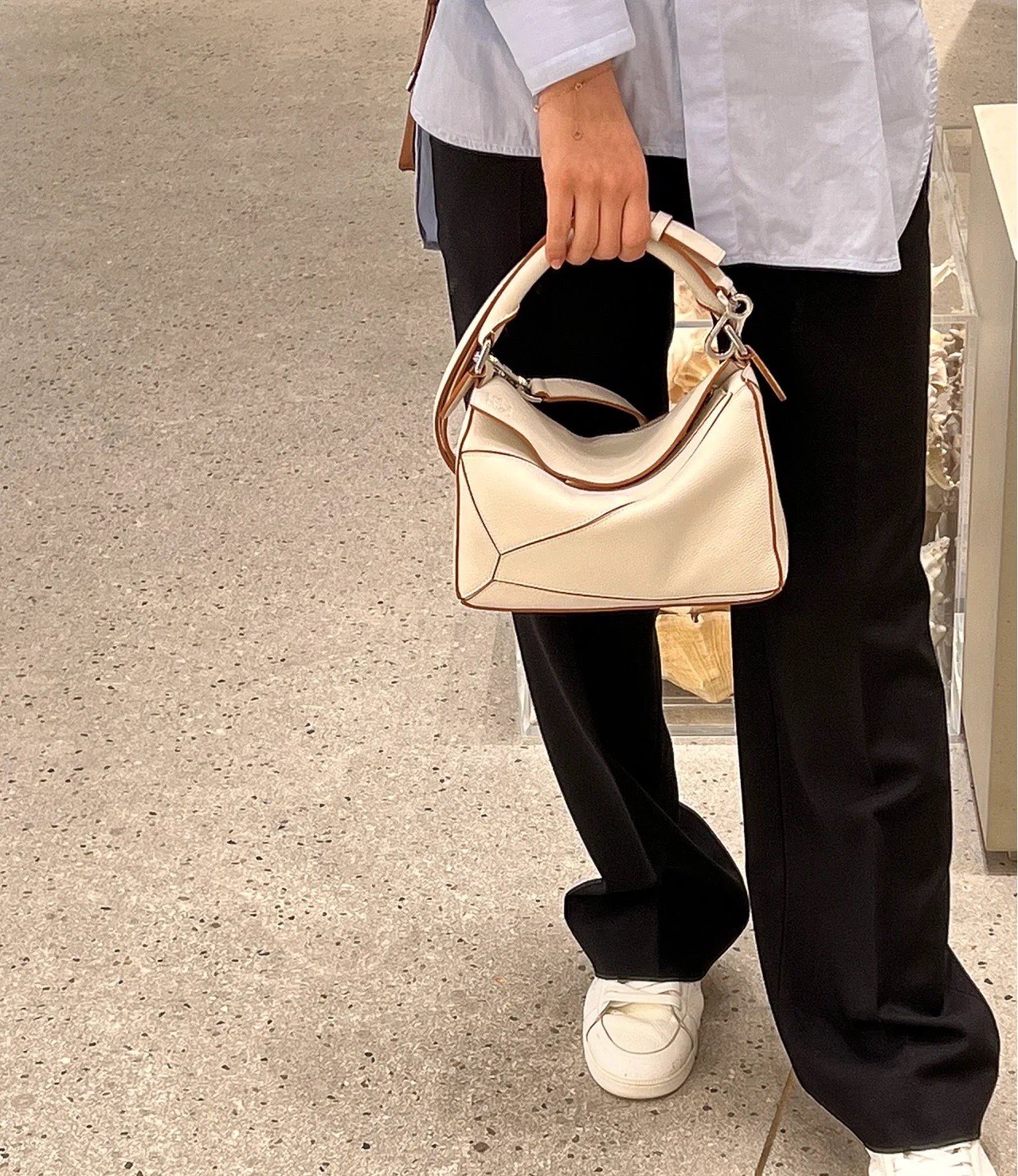 NO:192226,The simple white style is gentle and instantly grasped, the geometric bag is 24cm small19860909简约的白色系温柔一下子拿捏住了,几何包24cm小号,Bag