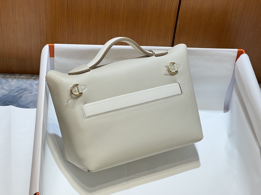 Elegant Mini 24/24 Leather Shoulder Bag, Versatile Handbag with Top Handle 2 i1663487492 290 1
