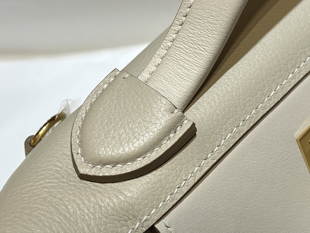 Elegant Mini 24/24 Leather Shoulder Bag, Versatile Handbag with Top Handle 7 i1663487492 6008 6