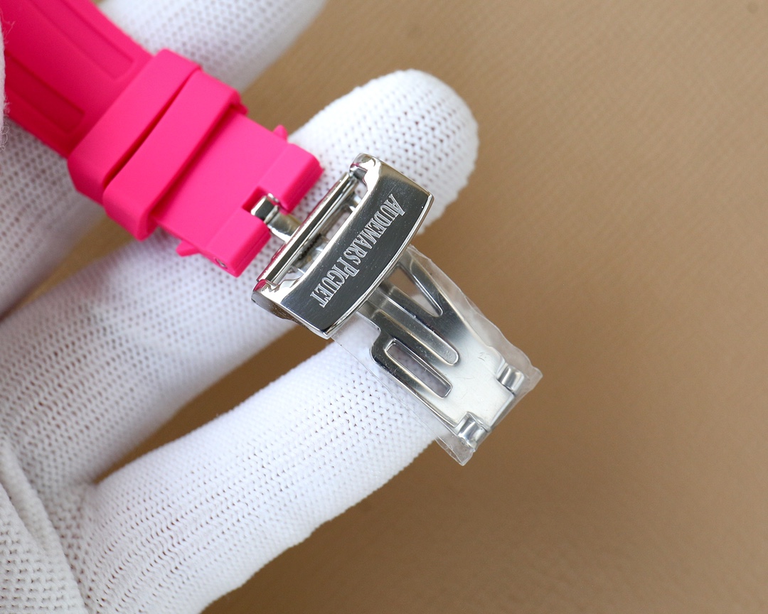 新款AP爱彼Audemars Piguet 皇家橡树女款多功能计时机械腕表
