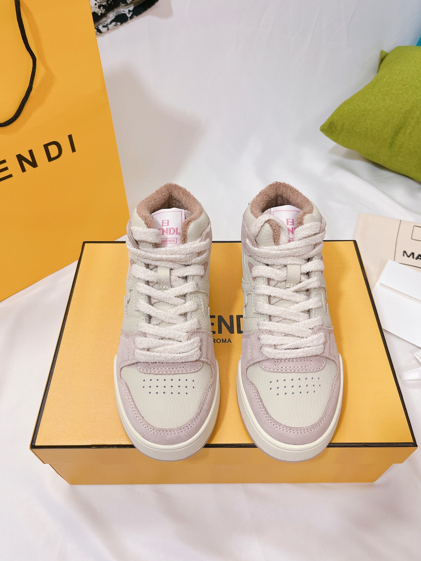 Fendi Venta
 Zapatos Zapatillas de monopatín Zapatillas deportivas Calzado informal Empalme Universal para hombres y mujeres Mujeres Hombres Chamois Vintage Blusa alta