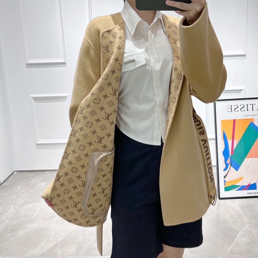 20221V女士老花logo腰带羊毛短款大衣