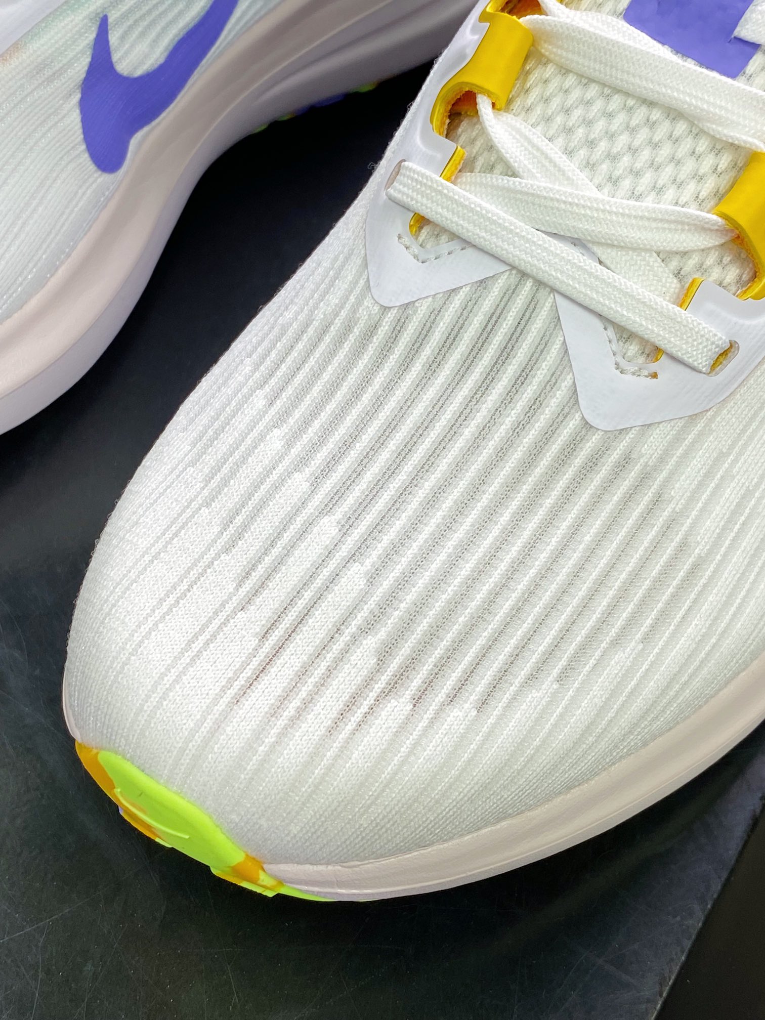 200 Air Winflo 9 温弗洛9代低帮贾卡面料轻盈透气休闲运动跑步鞋DR8802-100