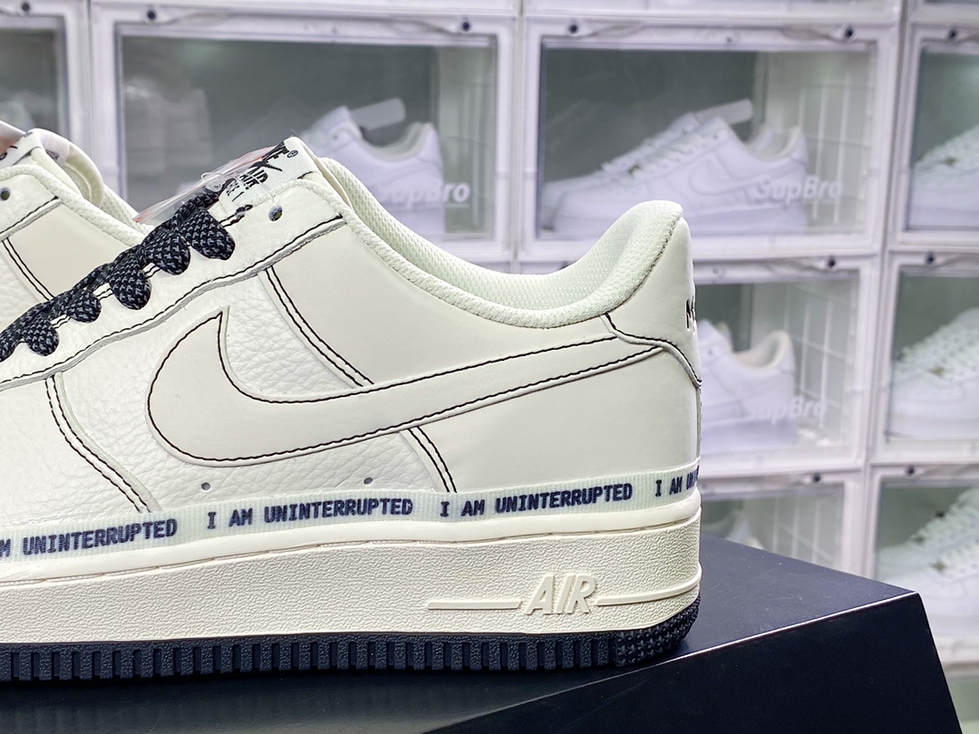 240 Uninterrupted x Air Force 1’07 Low”MORE THAN____”空军一号低帮UY5696-332
