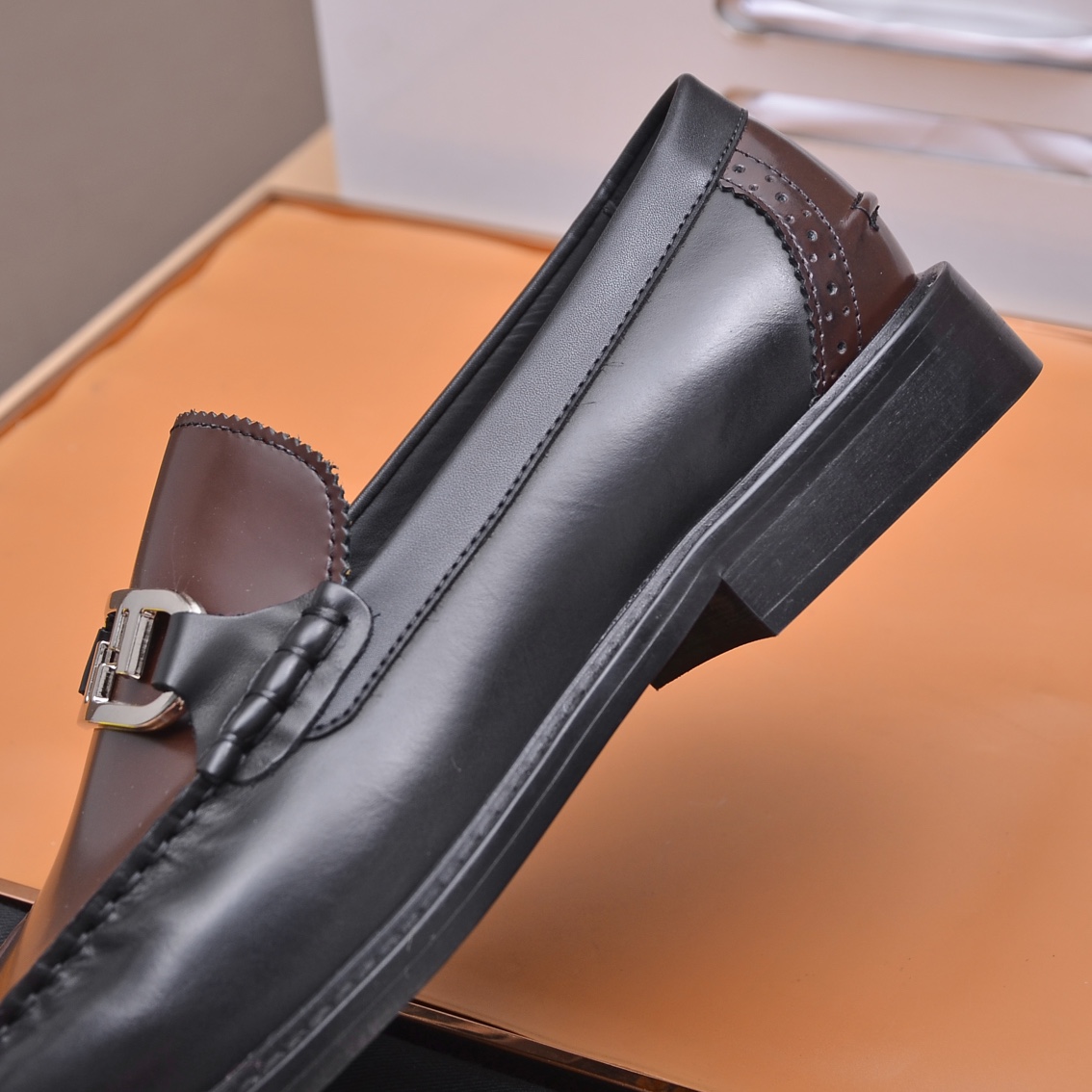 Fendi Men's Italian Leather Formal Loafers - Original Design & Comfort 7 i1663522900 7460 5