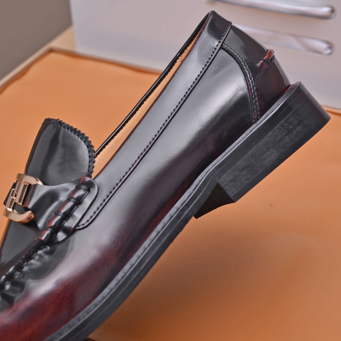 Fendi Men's Leather Loafers - Italian Leather, Comfortable Rubber Sole 7 i1663522942 5822 5