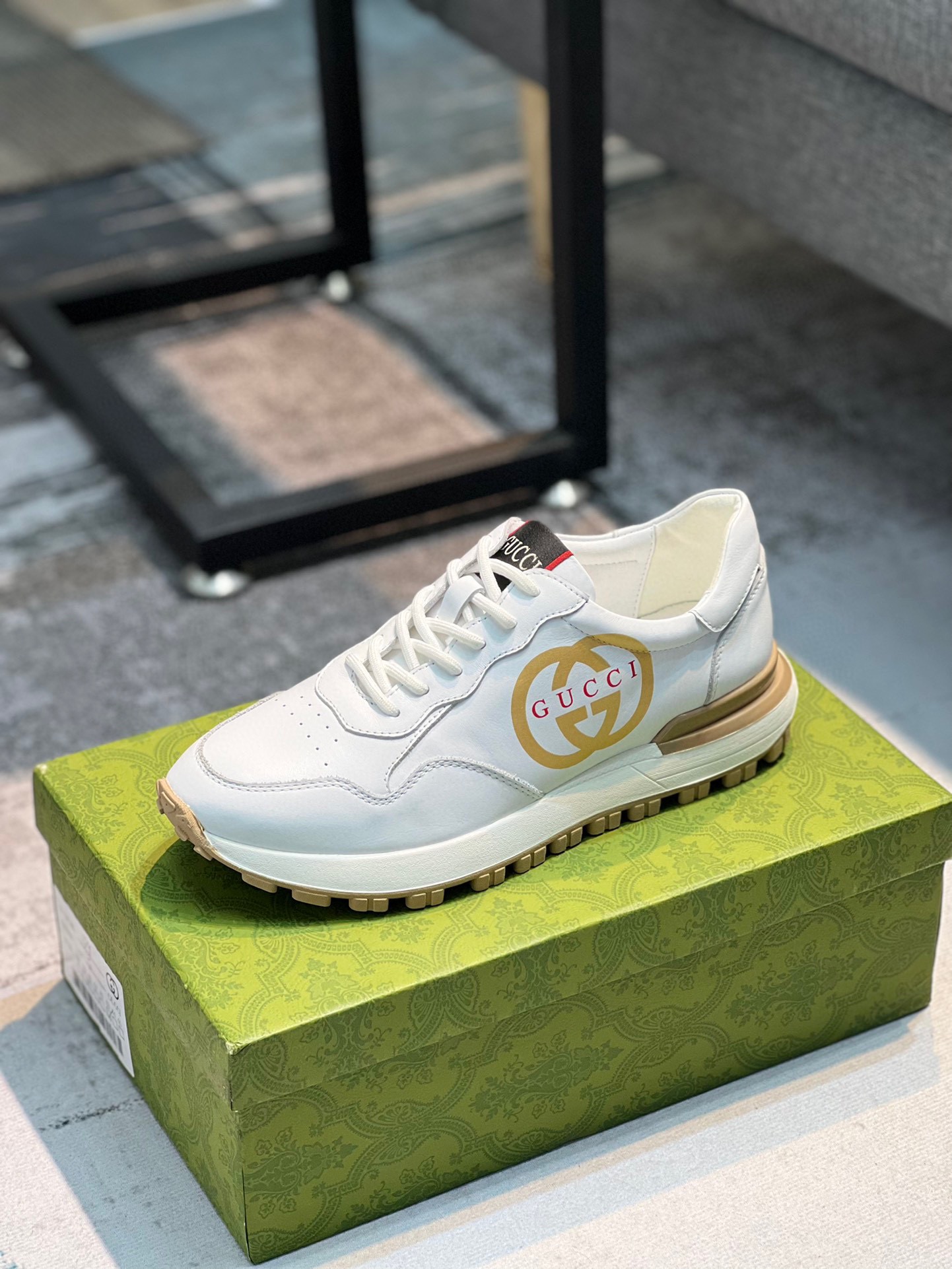 J0  Gucci  古奇 男士休闲鞋 2022最新休闲鞋，面料意大利进口牛皮原版防滑大底，舒适内里垫脚，舒适以质量说话，送人双倍面子码数 38-44.45定做