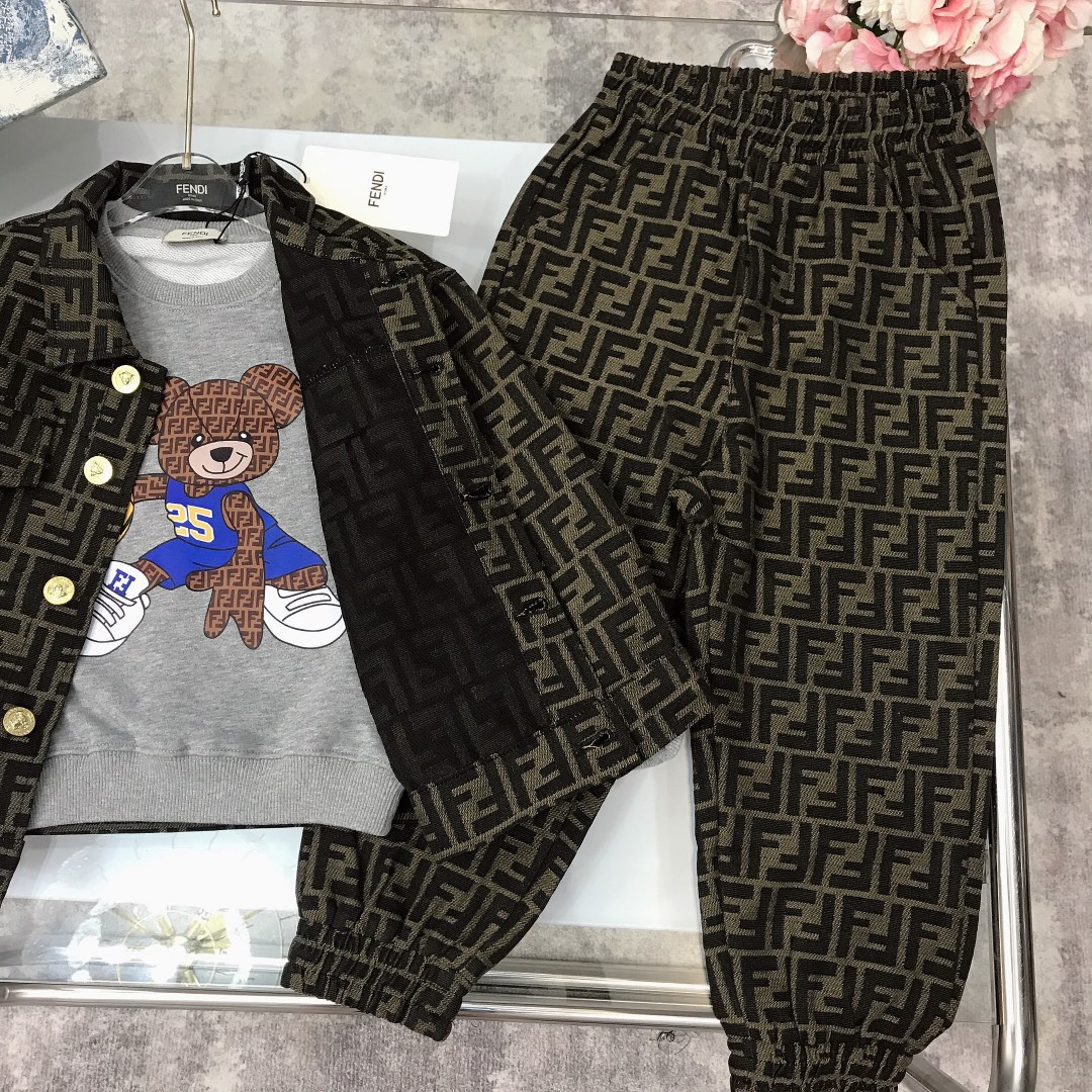 2022 Streetwear Collaboration: FEND* & Versace Van Sage High-Quality Collection Sizes 100-150 CM - 图片 9