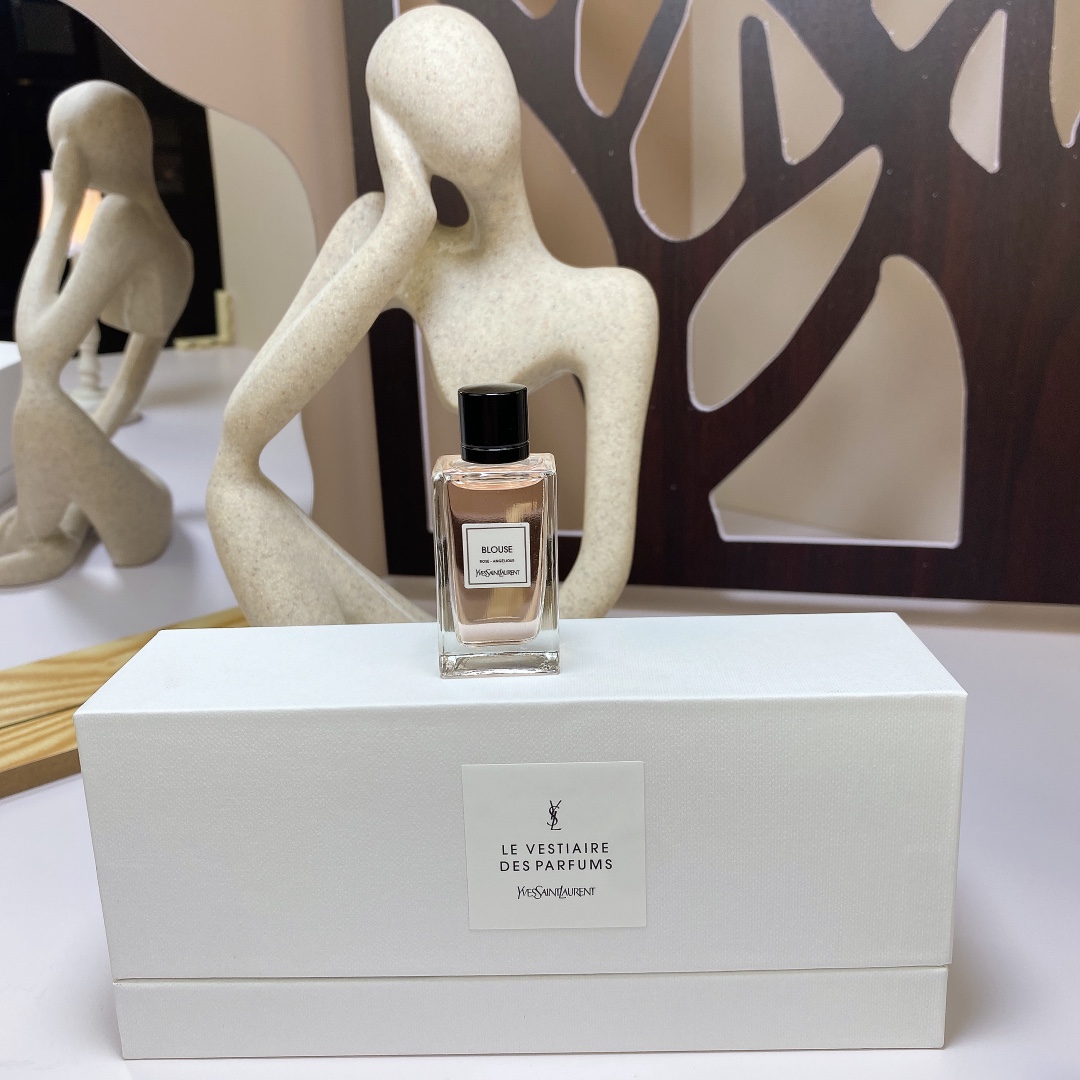Yves Saint Laurent Miniature Perfume Set - 4 x 7.5ml Dab-On Bottles 6 i1663564487 2421 4