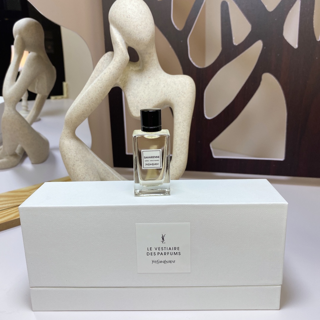 Yves Saint Laurent Miniature Perfume Set - 4 x 7.5ml Dab-On Bottles 7 i1663564487 8376 5