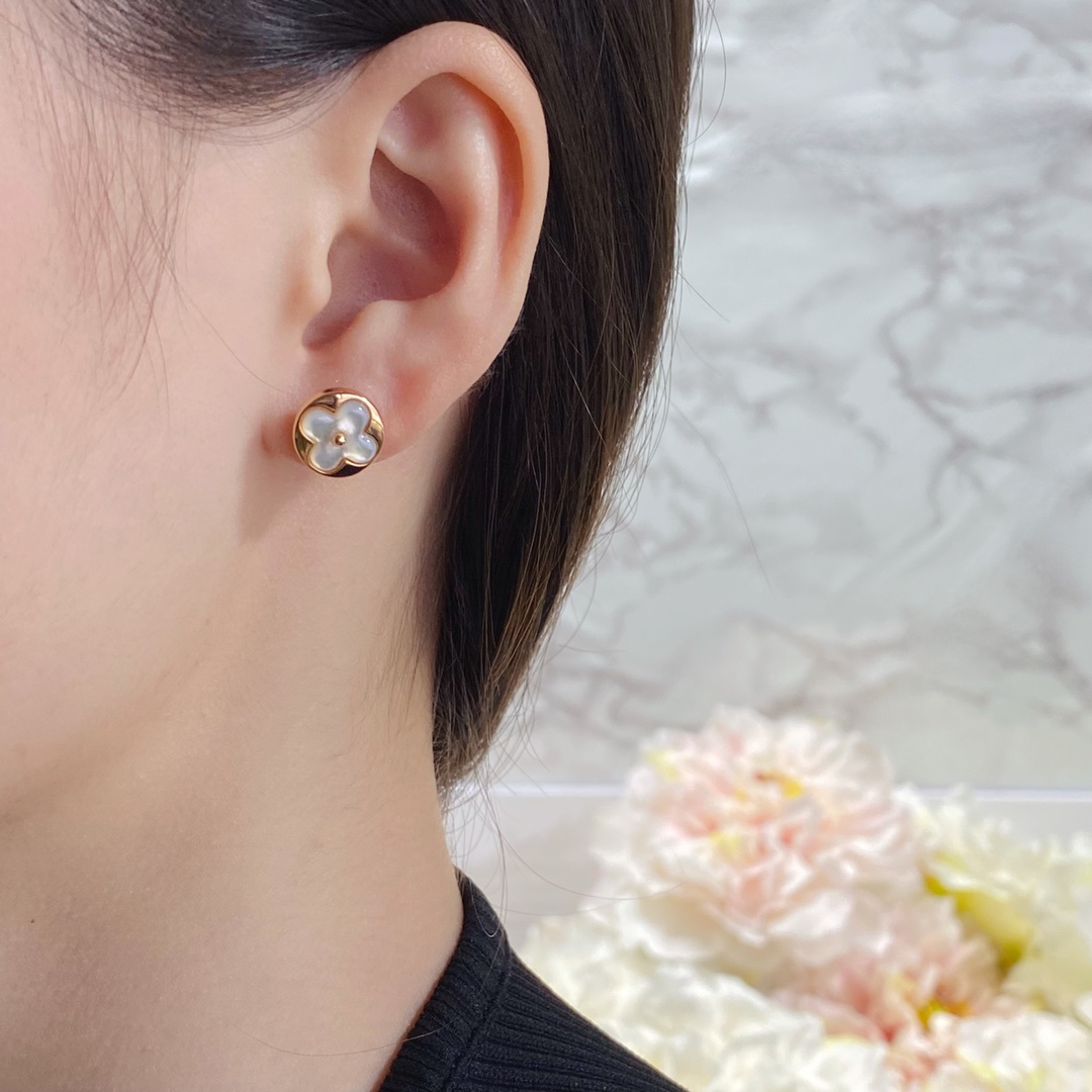 Louis Vuitton Fashion
 Jewelry Earring Rose Gold White