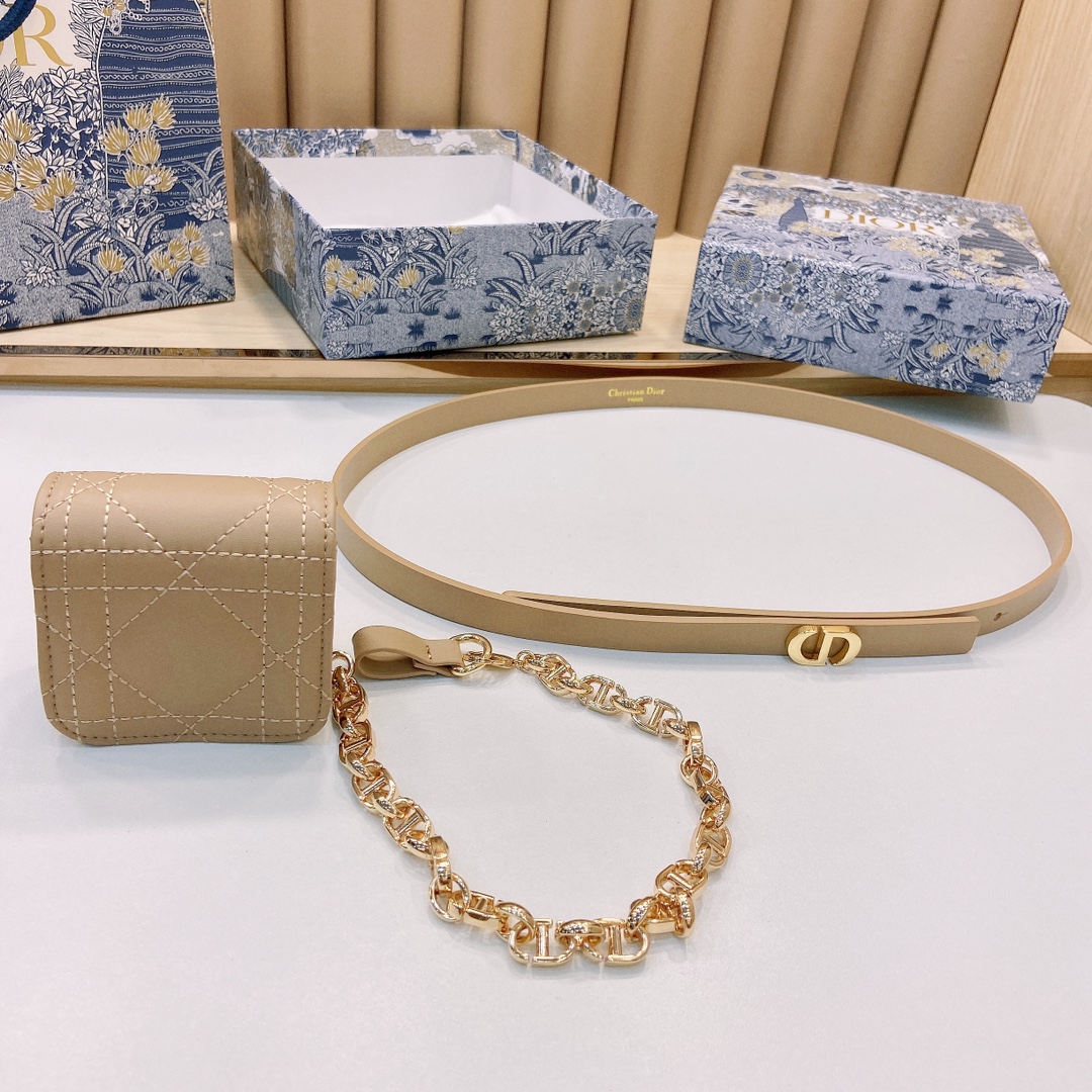 DIOR迪奥1.5Cm宽腰带以经典优
