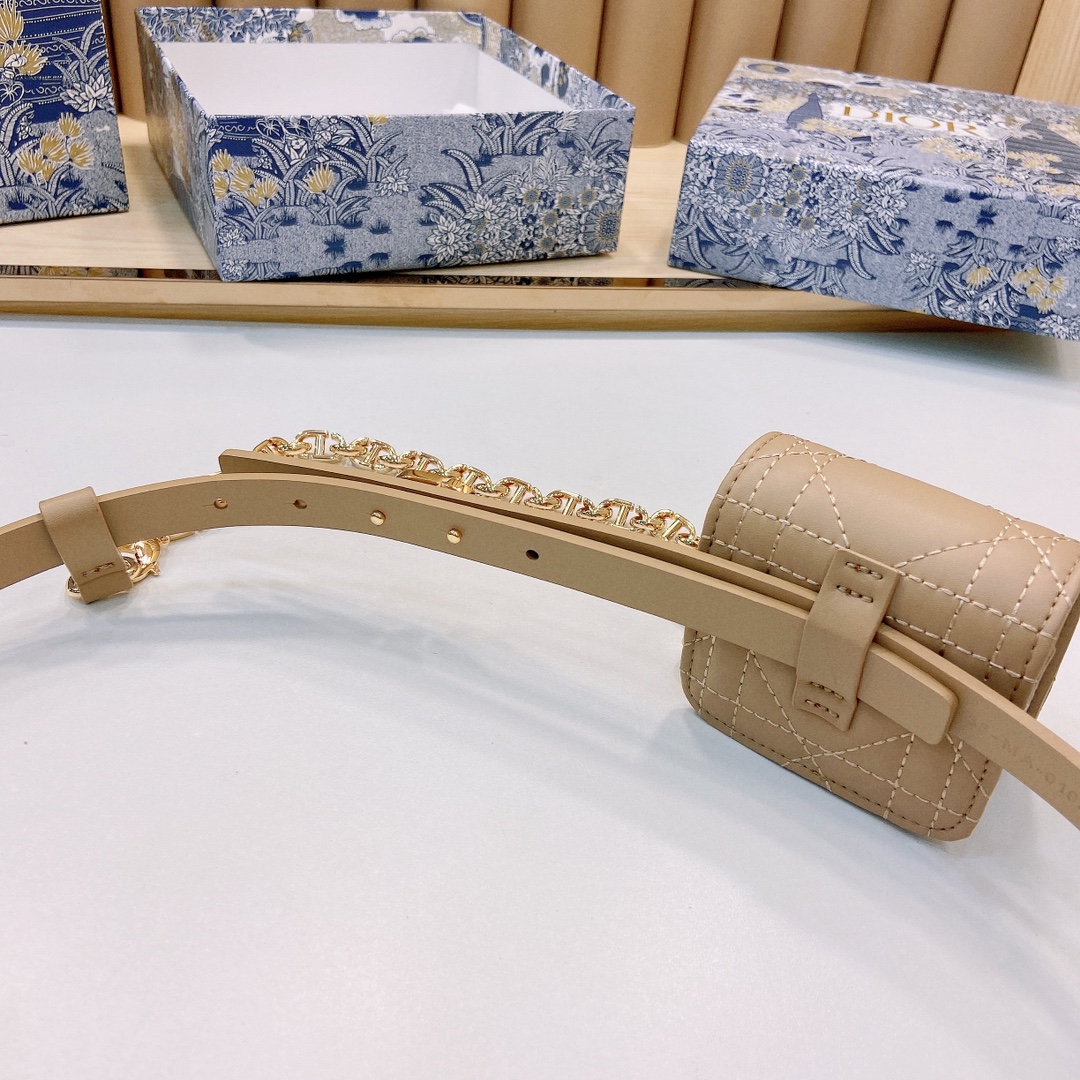 DIOR迪奥1.5Cm宽腰带以经典优