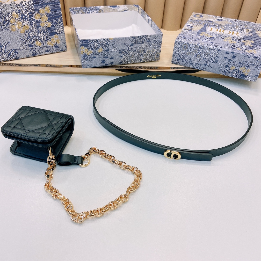 DIOR迪奥1.5Cm宽腰带以经典优
