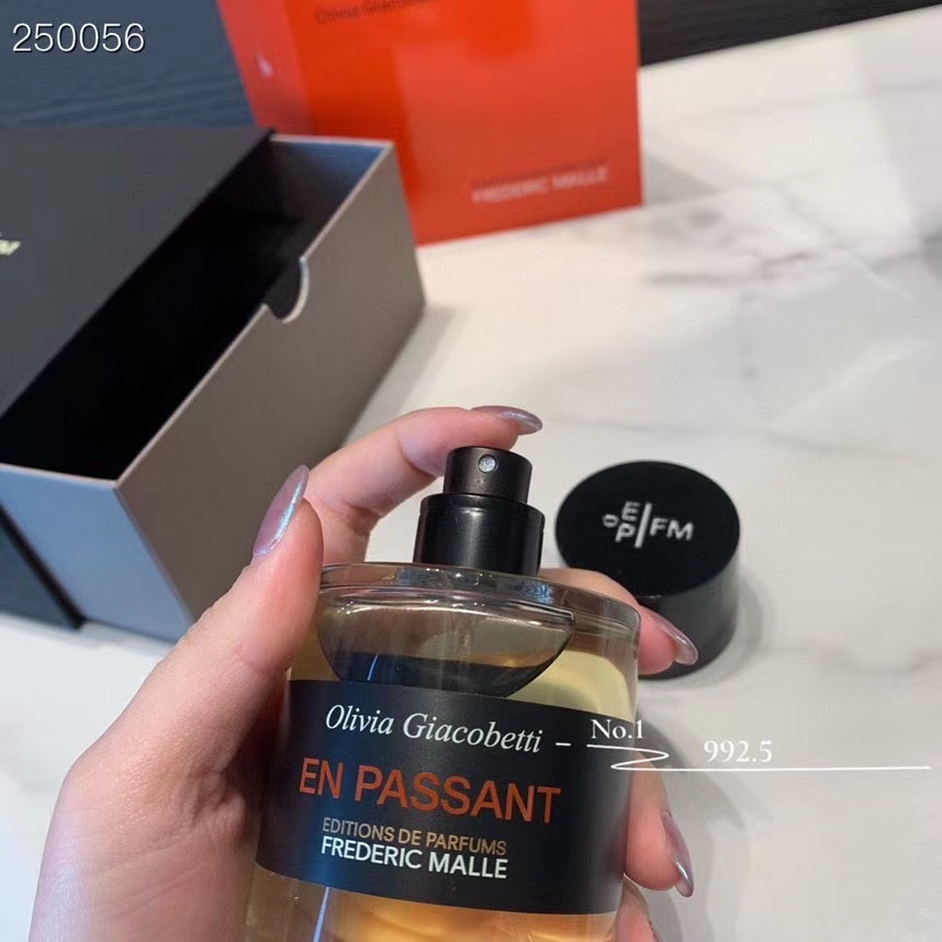 Frederic Malle En Passant Eau de Parfum - 100ml Floral Fragrance 6 i1663584506 1201 5