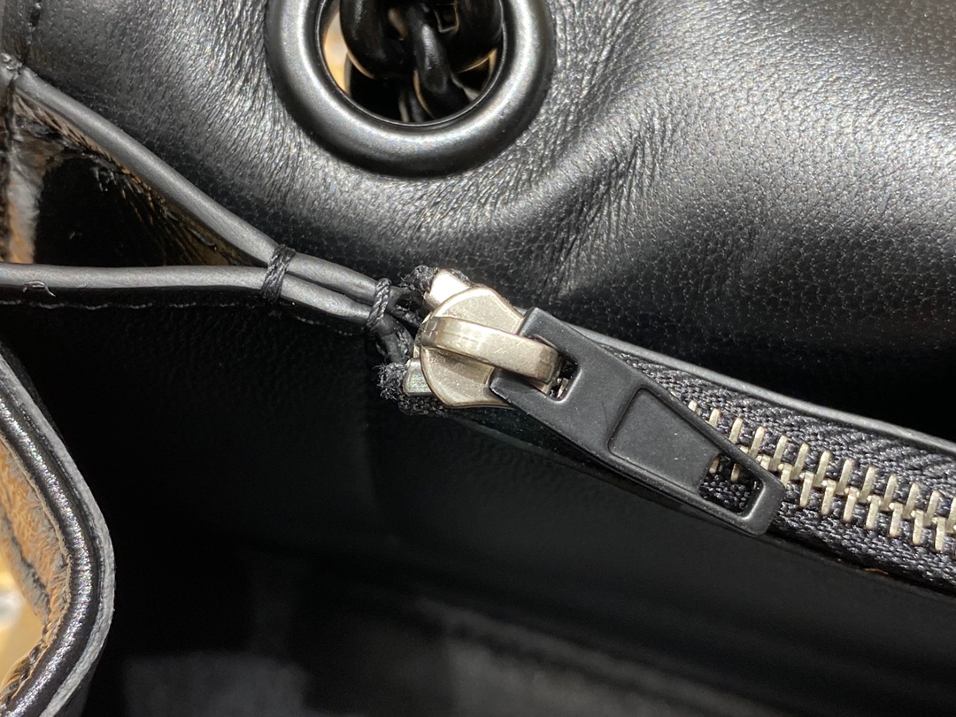 Balenciaga Crush 25CM 沙漏包 716351黑色/黑扣