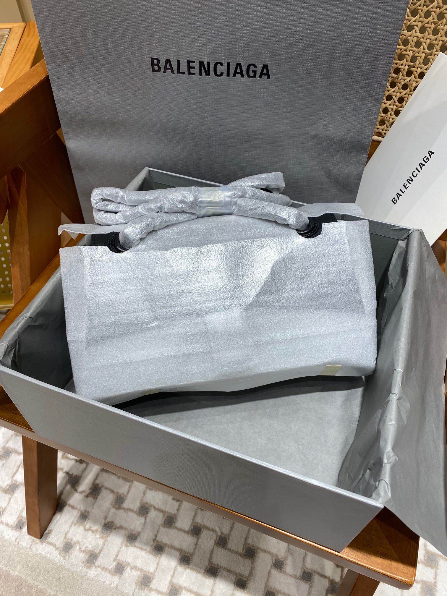 Balenciaga Crush 25CM 沙漏包 716351黑色/黑扣