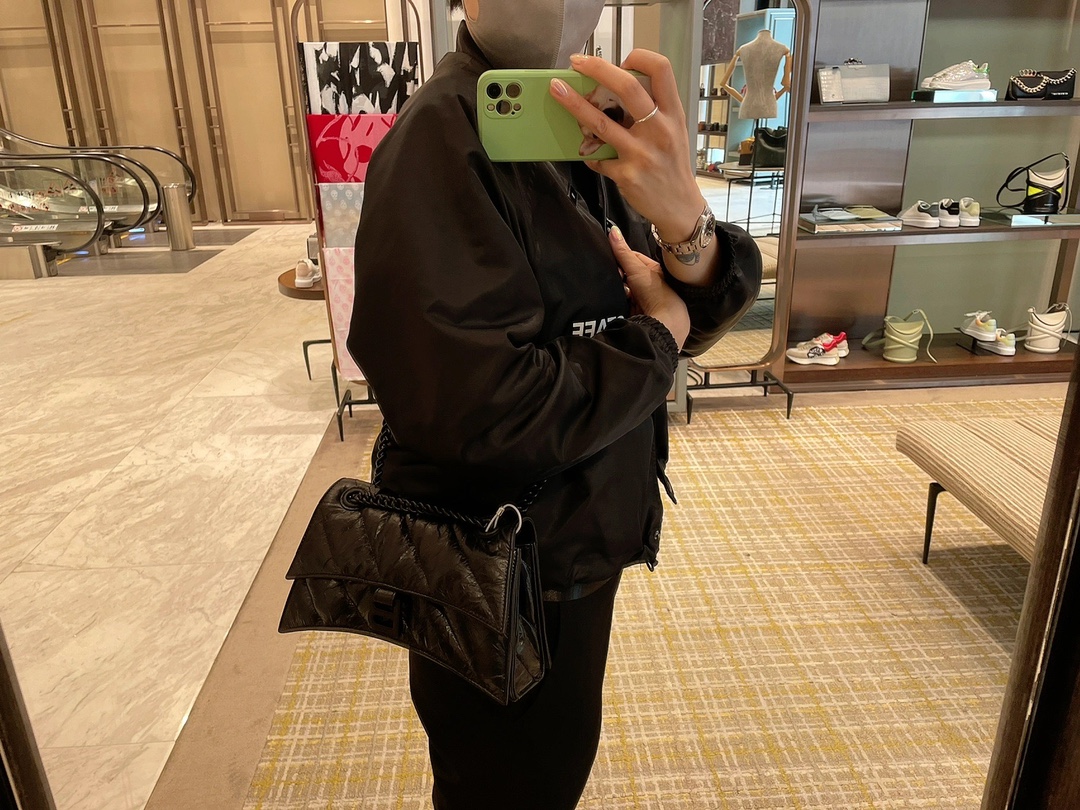 Balenciaga Crush 25CM 沙漏包 716351黑色/黑扣