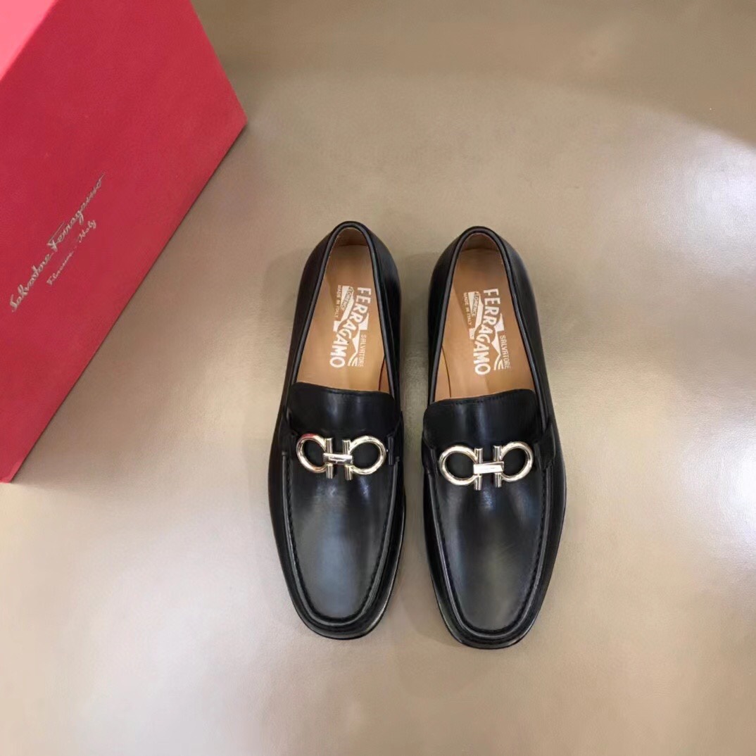 NO:284306,Dongguan. Purchase grade high quality (F Home Ferragamo) high-end men's formal shoes casual leather shoes, gentleman's perfect experience, must-have for handsome men, imported cowhide leather embryo from Italy, top layer cowhide upper, leather texture is unobstructed, calfskin breathable inner, genuine leather sole high-end luxury, unique style, fine workmanship!  The authentic counter is fully packaged. Size 38-46 sizes (38, 46 sizes customized) outdoor veteran drivers driving shoes, ferragamo, fendi, cowhide, Leather soles19860909东莞产.代购级 高品质（F家菲拉格慕）高端男士正装鞋休闲皮鞋,绅士臻享 型男必备 意大利进口牛皮皮胚 头层牛皮鞋面 皮质质感一览无余 小牛皮透气内里 真皮大底高档奢华 款式独特 细节精工细作！ 专柜正品全套包装 码数Size38-46码（38、46码定做） 户外老司机驾车鞋,,ferragamo,fendi,cowhide,Leather soles,Men's shoes