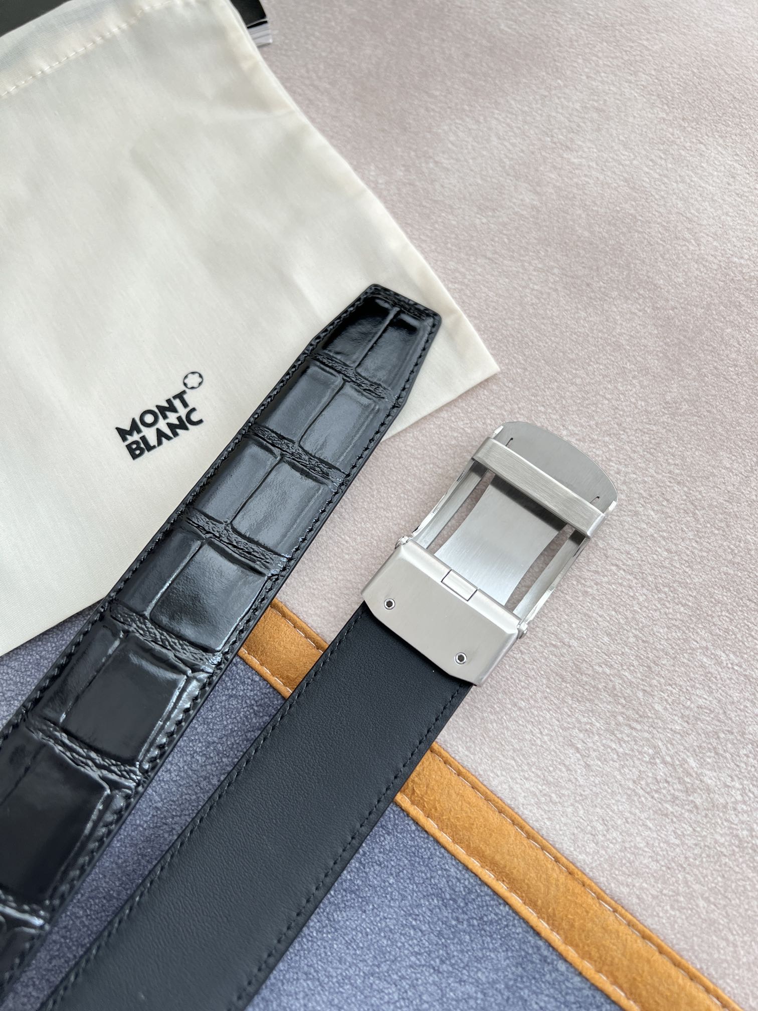 品名万宝龙.Montblanc️腰带