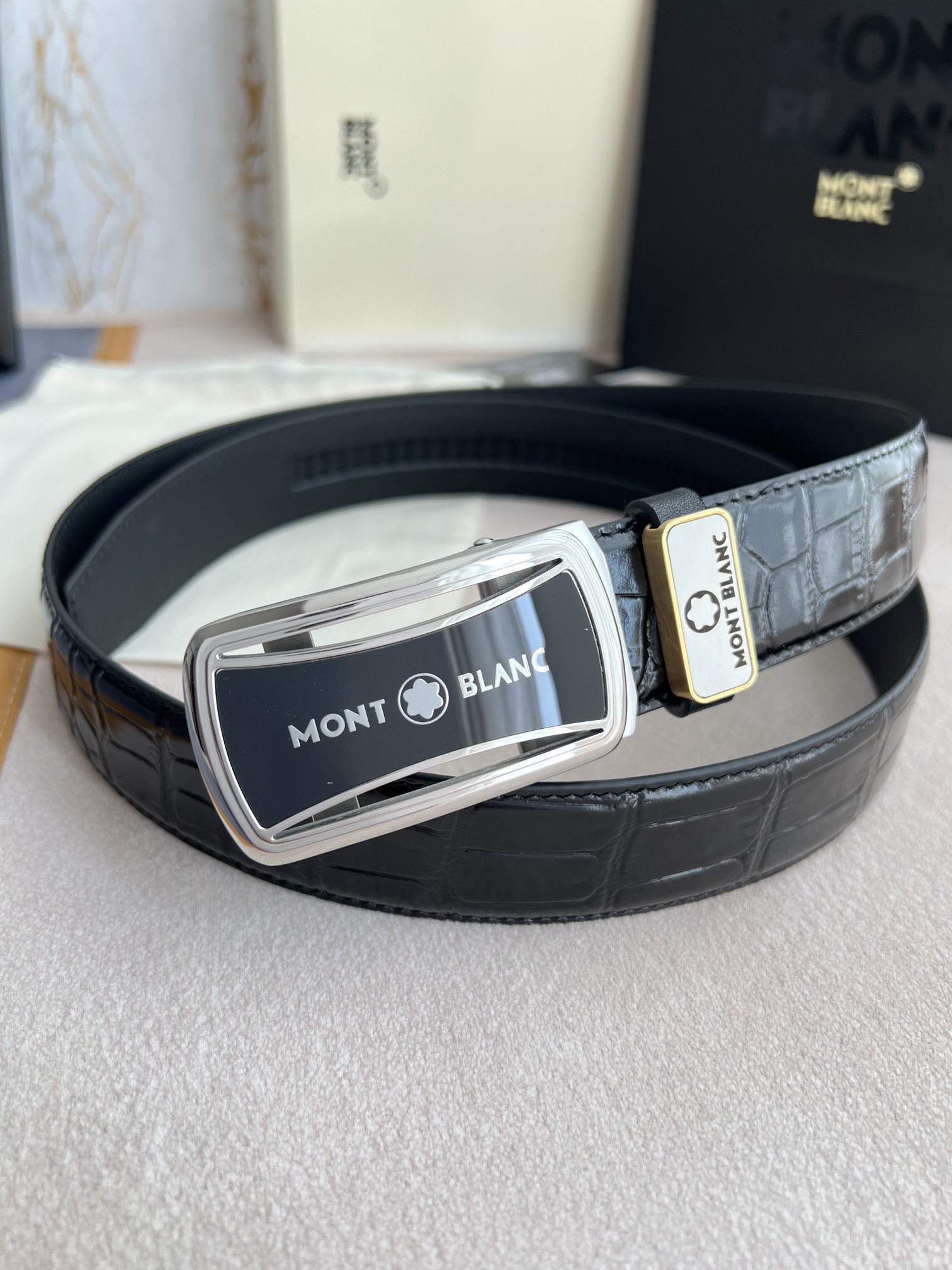品名万宝龙.Montblanc️腰带