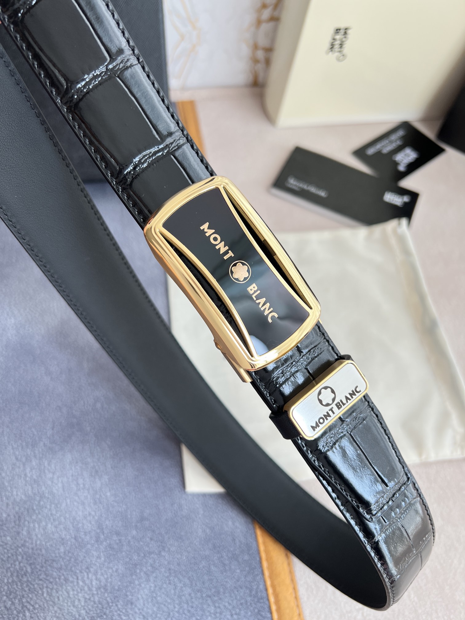 品名万宝龙.Montblanc️腰带