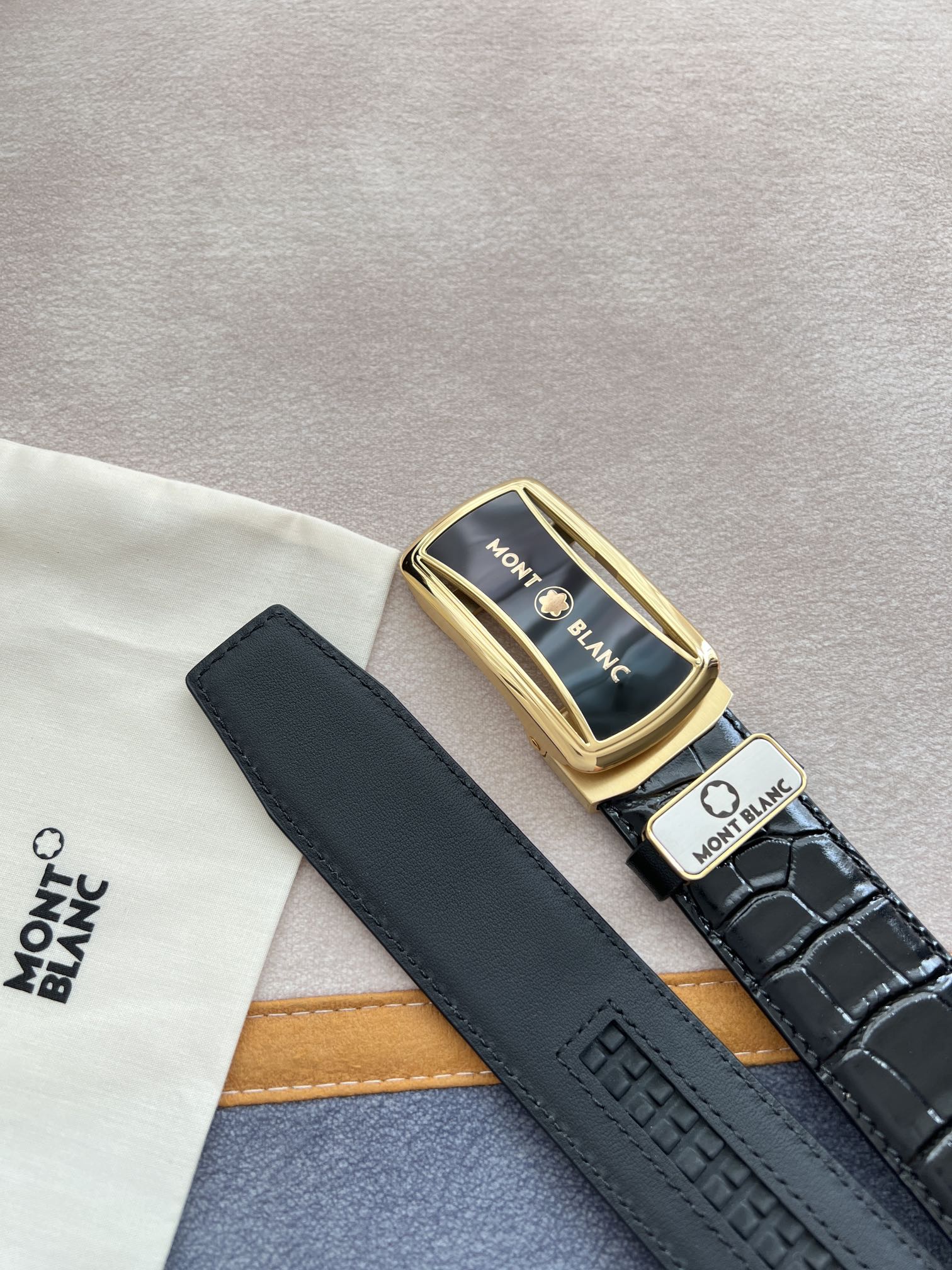 品名万宝龙.Montblanc️腰带