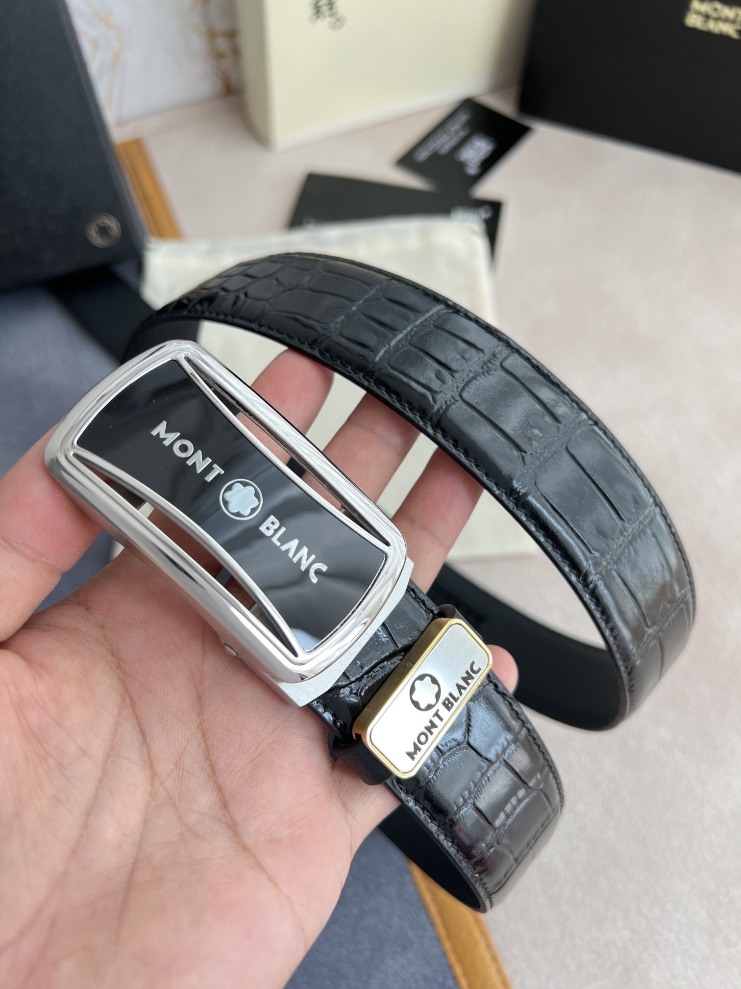 品名万宝龙.Montblanc️腰带