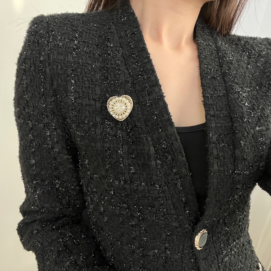新款☑️CHANEL香奈儿 双c 珍珠桃心爱心胸针