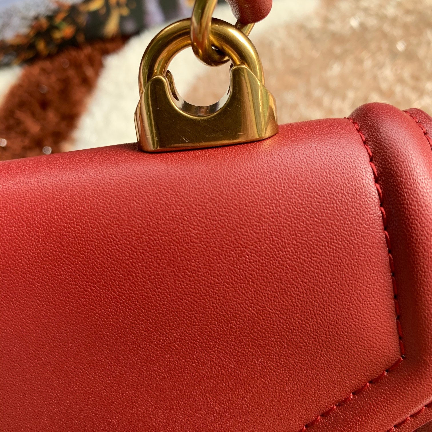 Dolce&Gabbana杜嘉班纳链条手提斜挎包款号6613原单细腻手工制造进口头层牛皮配以原厂五金包身