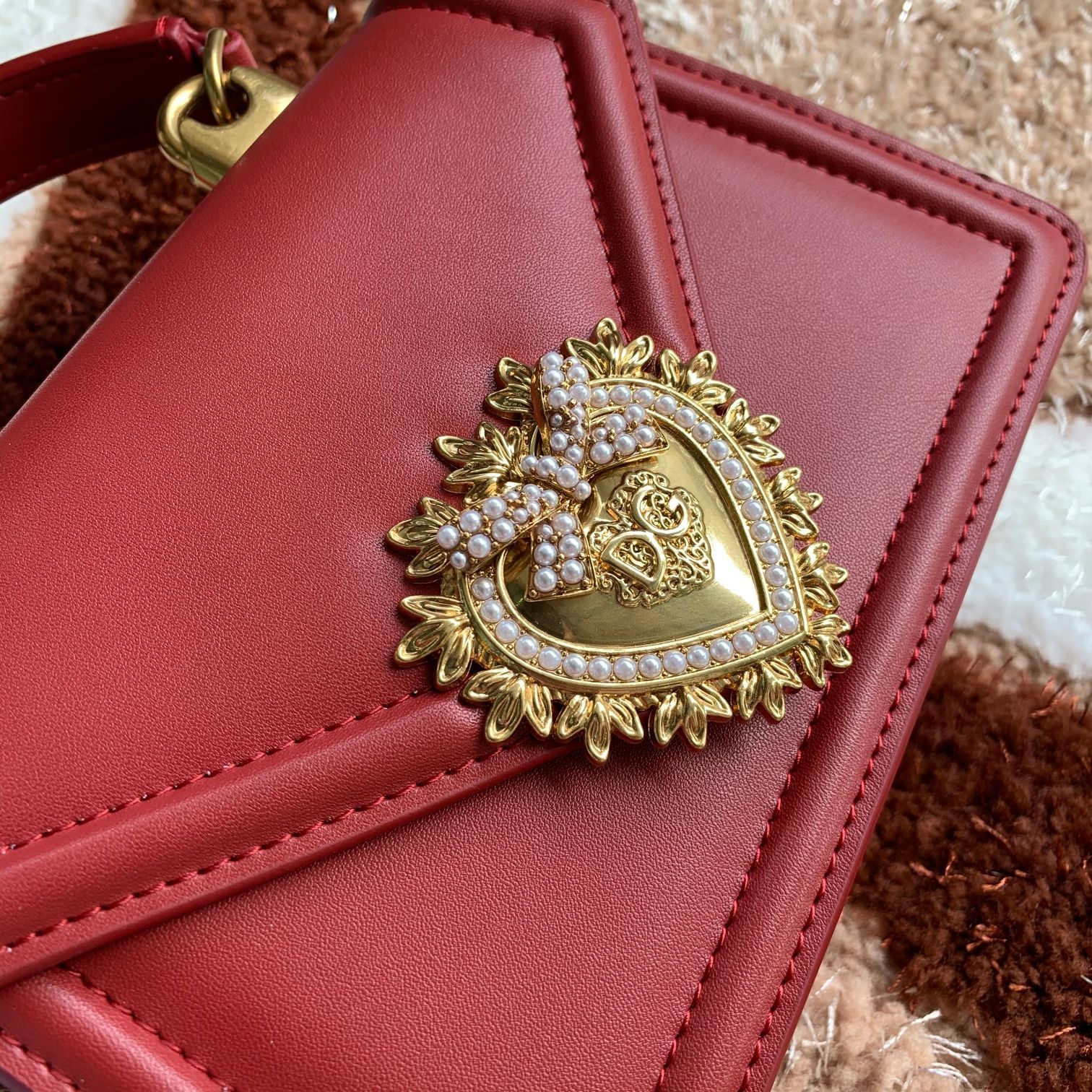 Dolce&Gabbana杜嘉班纳链条手提斜挎包款号6613原单细腻手工制造进口头层牛皮配以原厂五金包身