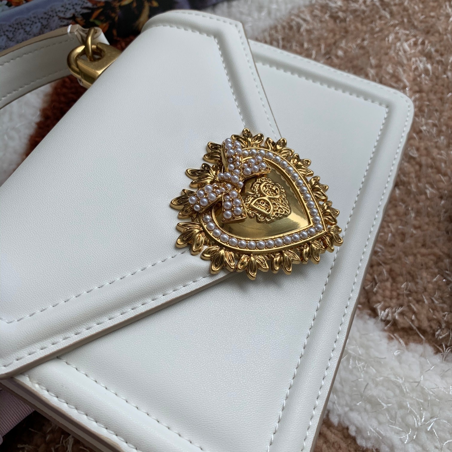 Dolce&Gabbana杜嘉班纳链条手提斜挎包款号6613原单细腻手工制造进口头层牛皮配以原厂五金包身