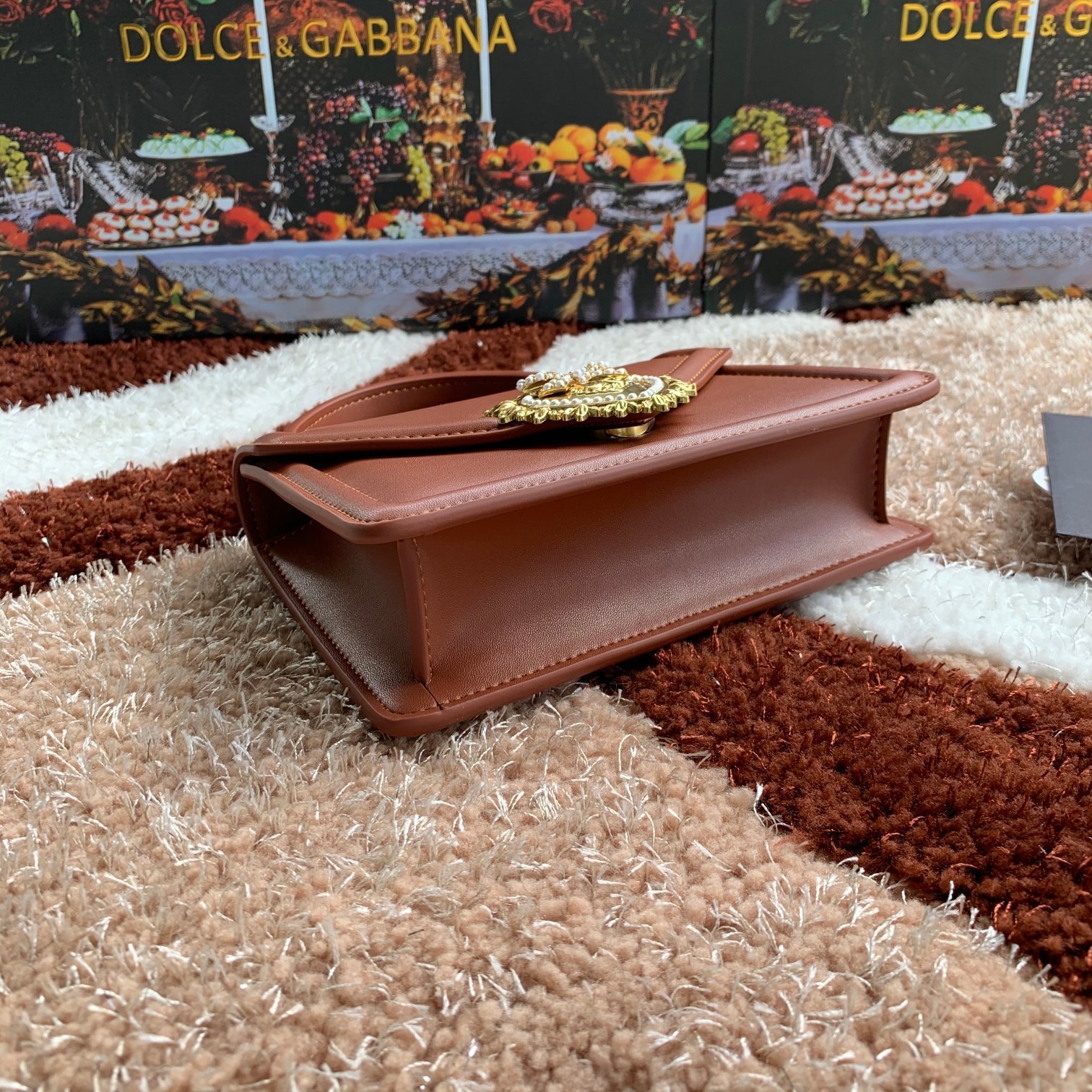 Dolce&Gabbana杜嘉班纳链条手提斜挎包款号6613原单细腻手工制造进口头层牛皮配以原厂五金包身